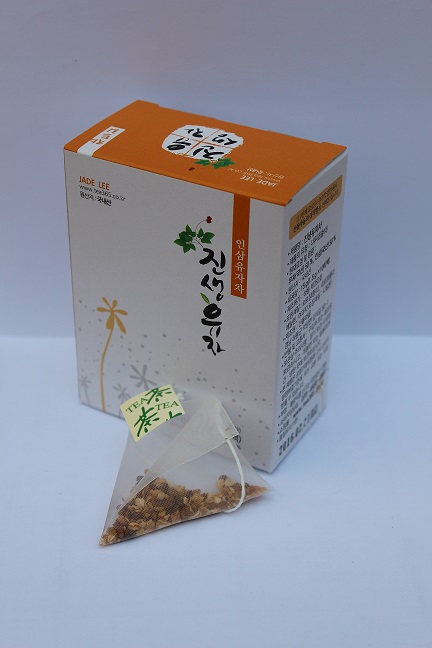 Ginseng Citron Tea is made by mixing six-year old Korean red ginseng with pure citron tea at the rat...